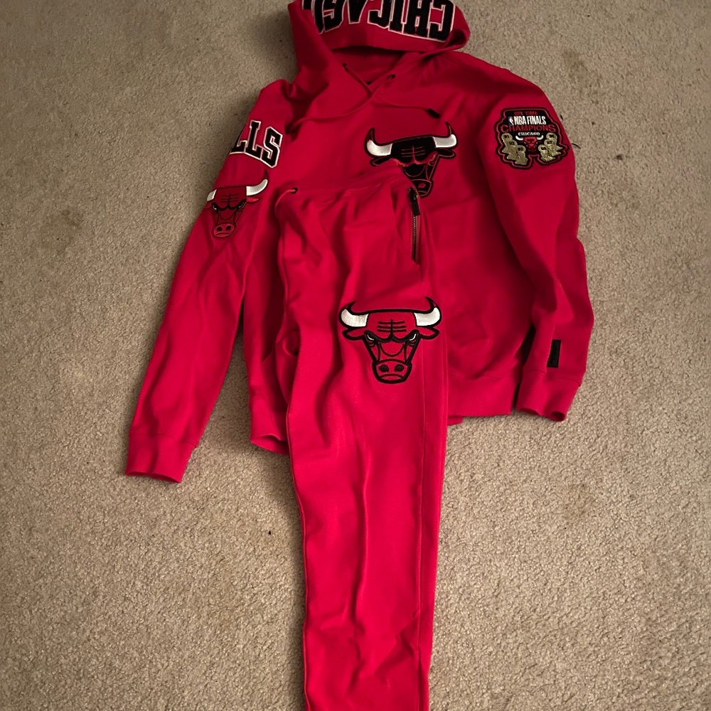 Chicago Bull Championship Hoodie Sweatsuit